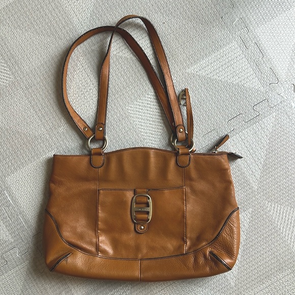 Etienne Aigner Handbags - Etienne Aigner Genuine Leather Brown Hobo Bag 👜